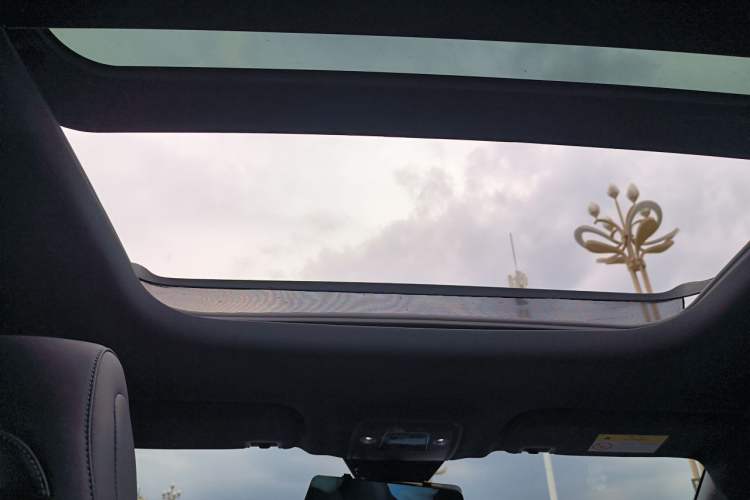 Used BYD Seal 06 New Energy 2024 DM-i 120KM Prestige Model Headliner