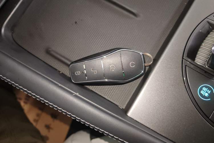 Used BYD Seal 06 New Energy 2024 DM-i 80KM Prestige Model Interior 1