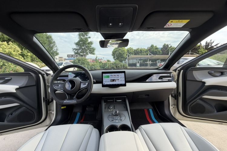 Used BYD Seal 06 New Energy 2024 DM-i 80KM Luxury Model Interior 1