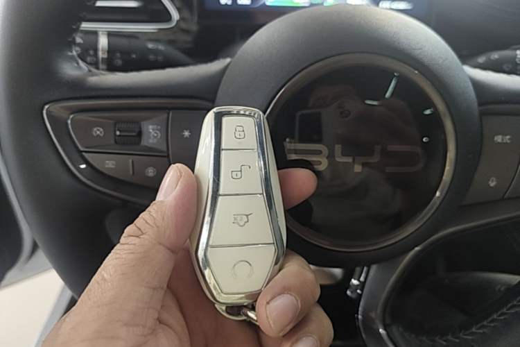 Used BYD Seal 06 New Energy 2024 DM-i 120KM Prestige Model Interior 1