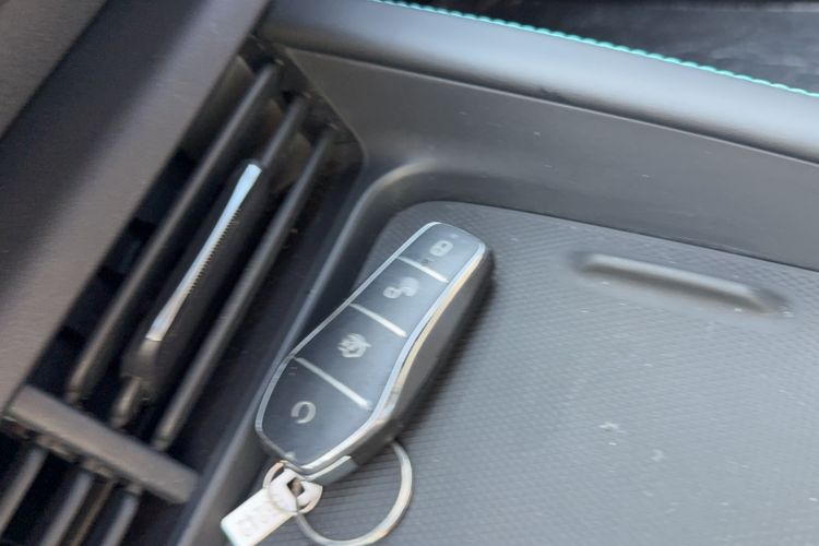Used BYD Seal 06 New Energy 2024 DM-i 120KM Prestige Model Interior 1