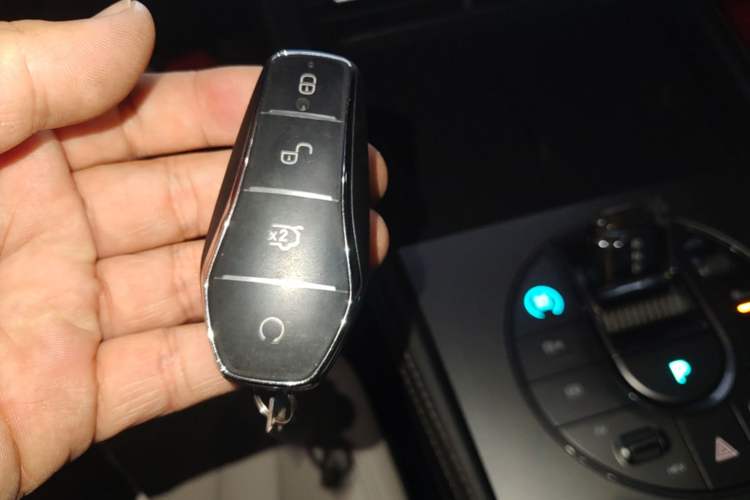 Used BYD Seal 06 New Energy 2024 DM-i 80KM Prestige Model Interior 1