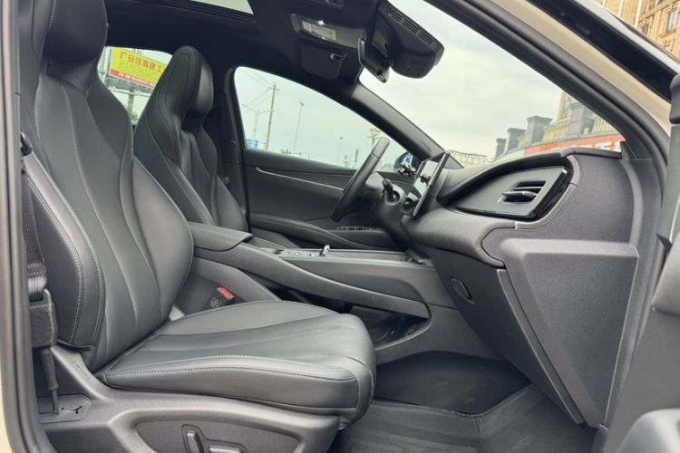 Used BYD Seal 06 New Energy 2024 DM-i 120KM Luxury Model Interior 2