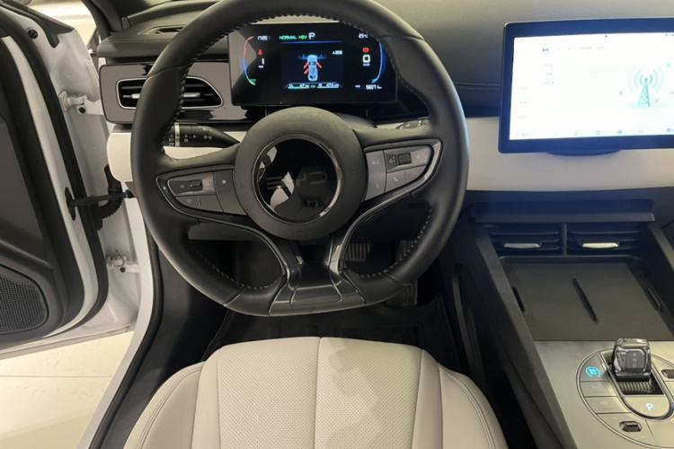 Used BYD Seal 06 New Energy 2024 DM-i 80KM Luxury Model Interior 2