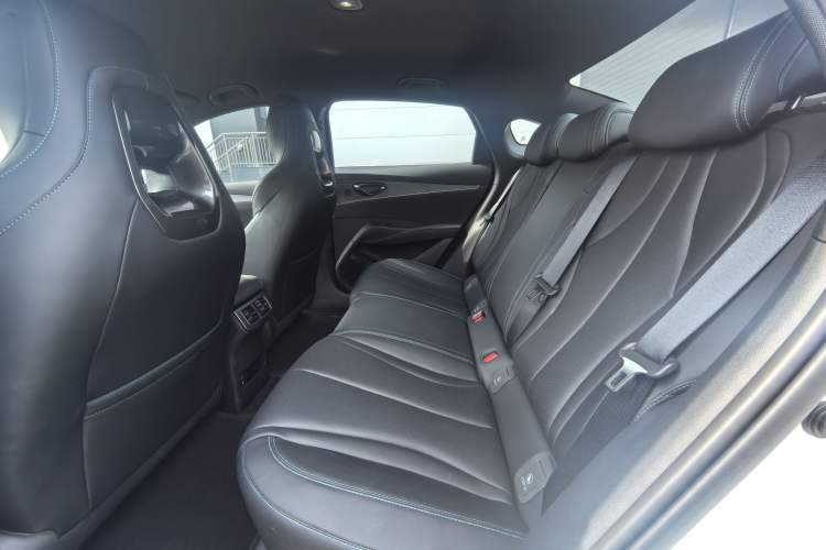 Used BYD Seal 06 New Energy 2024 DM-i 80KM Prestige Model Interior 2