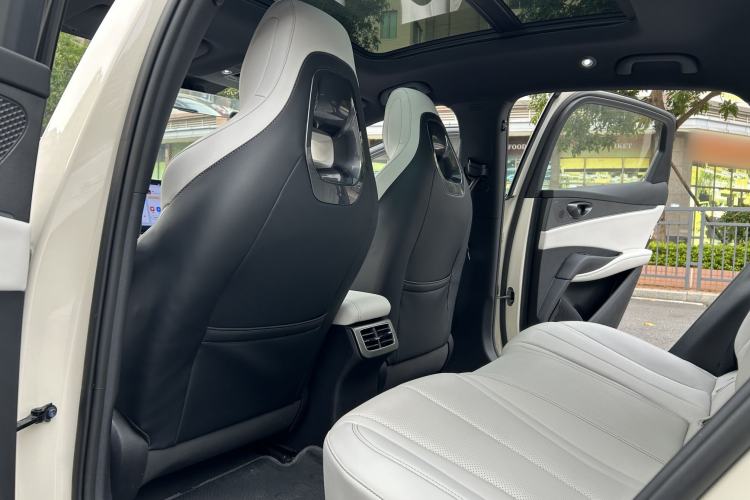 Used BYD Seal 06 New Energy 2024 DM-i 120KM Prestige Model Interior 3