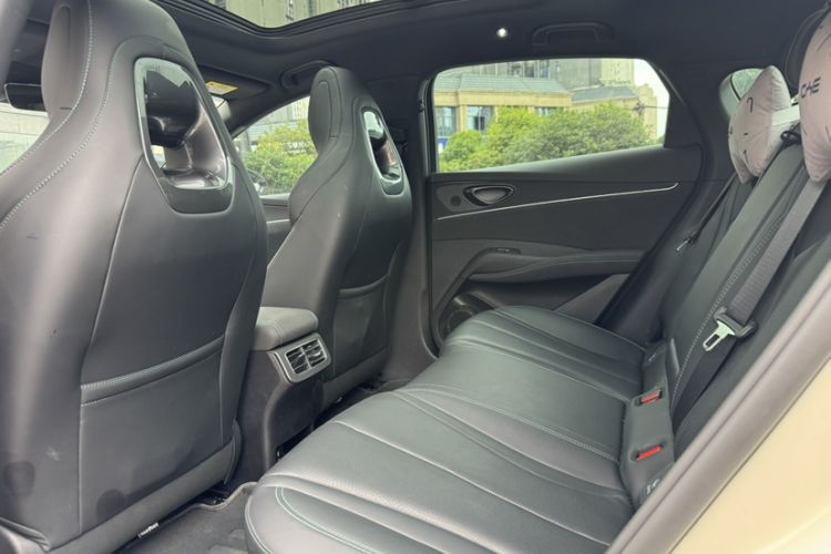Used BYD Seal 06 New Energy 2024 DM-i 120KM Luxury Model Interior 4
