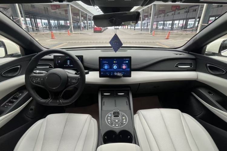 Used BYD Seal 06 New Energy 2024 DM-i 80KM Luxury Model Interior 4
