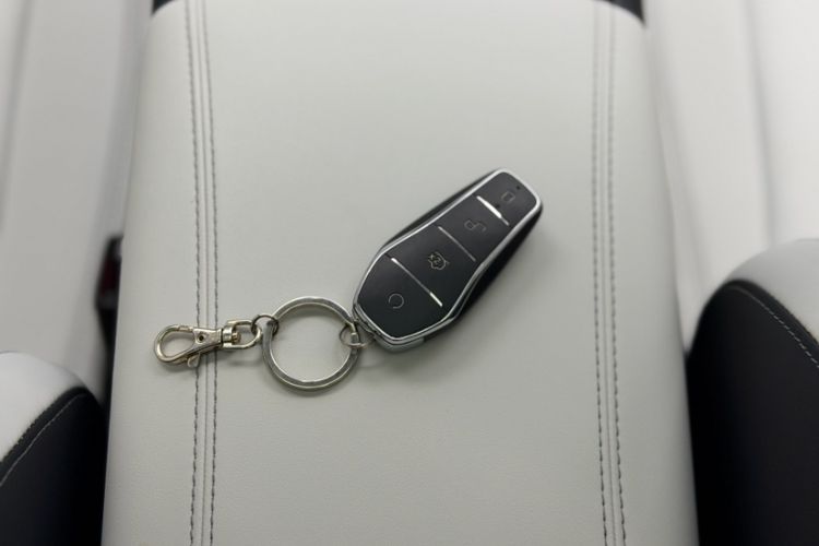 Used BYD Seal 06 New Energy 2024 DM-i 120KM Prestige Model Interior 4