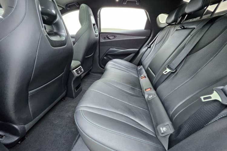 Used BYD Seal 06 New Energy 2024 DM-i 120KM Luxury Model Interior 5