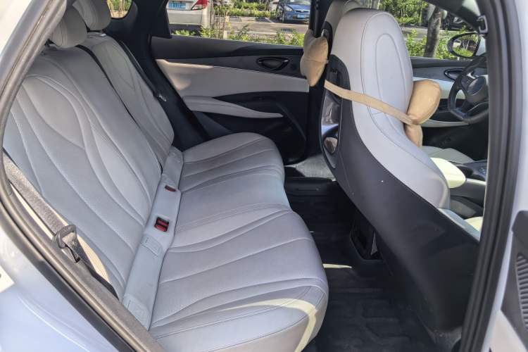 Used BYD Seal 06 New Energy 2024 DM-i 80KM Luxury Model Interior 5