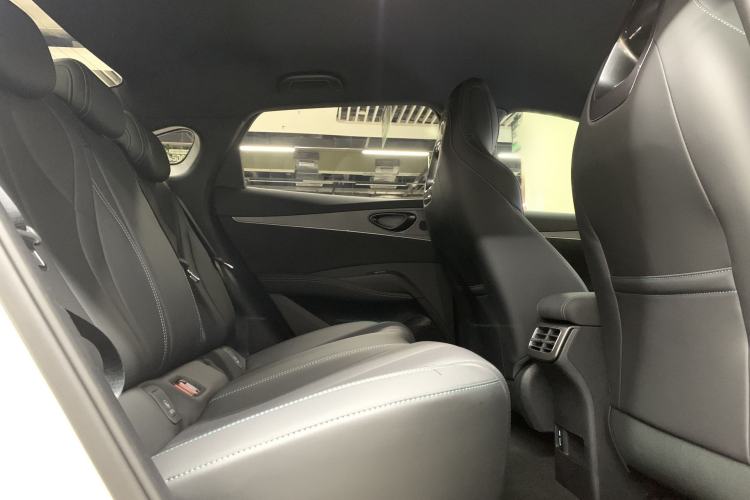 Used BYD Seal 06 New Energy 2024 DM-i 80KM Prestige Model Interior 6