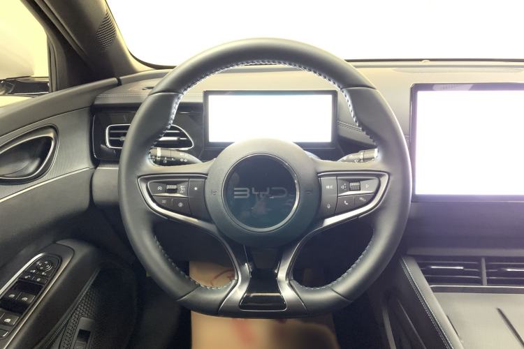 Used BYD Seal 06 New Energy 2024 DM-i 80KM Prestige Model Interior 7