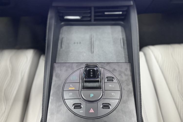 Used BYD Seal 06 New Energy 2024 DM-i 120KM Flagship Model Interior 8