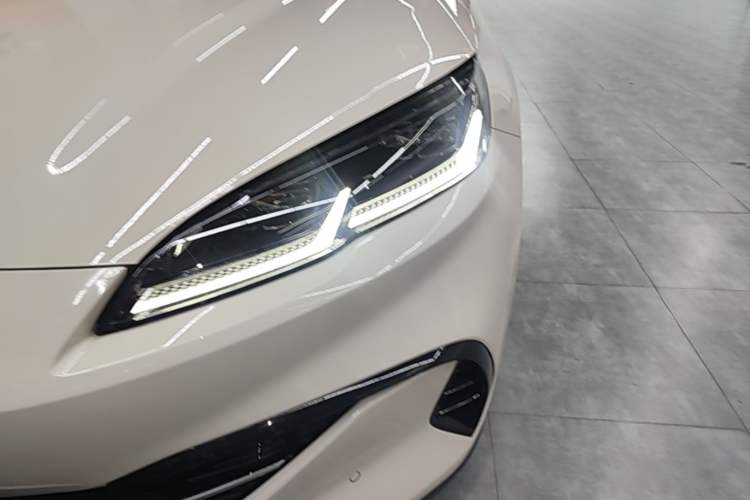 Used BYD Seal 06 New Energy 2024 DM-i 120KM Prestige Model Left Front Headlight
