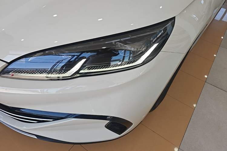 Used BYD Seal 06 New Energy 2024 DM-i 80KM Luxury Model Left Front Headlight
