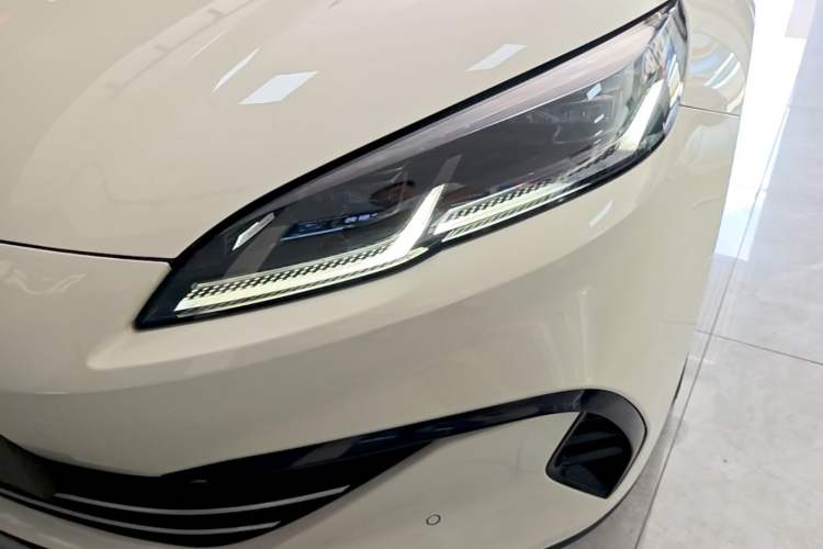 Used BYD Seal 06 New Energy 2024 DM-i 120KM Luxury Model Left Front Headlight