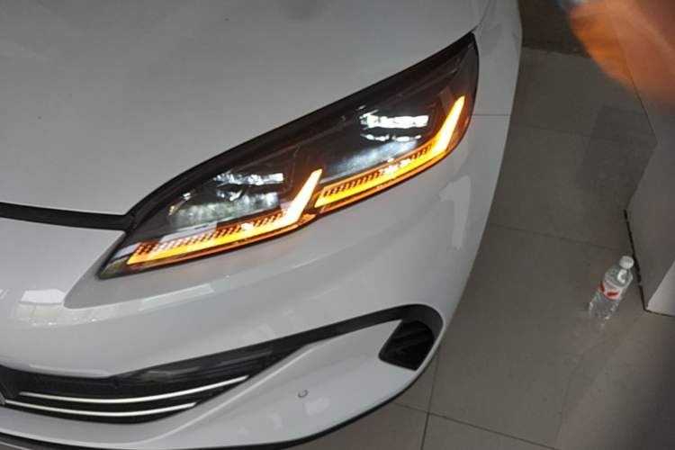 Used BYD Seal 06 New Energy 2024 DM-i 120KM Luxury Model Left Front Headlight