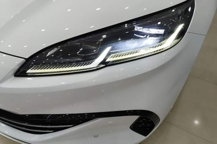 Used BYD Seal 06 New Energy 2024 DM-i 120KM Flagship Model Left Front Headlight