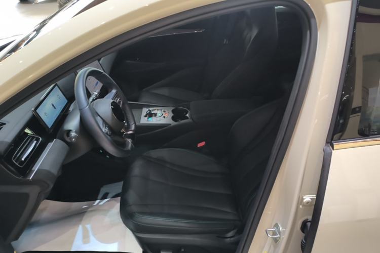 Used BYD Seal 06 New Energy 2024 DM-i 80KM Prestige Model Left Front Seat