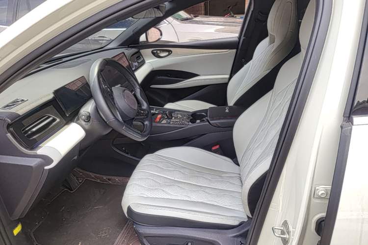 Used BYD Seal 06 New Energy 2024 DM-i 120KM Flagship Model Left Front Seat