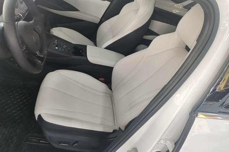 Used BYD Seal 06 New Energy 2024 DM-i 120KM Prestige Model Left Front Seat