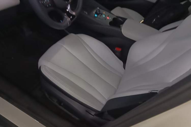 Used BYD Seal 06 New Energy 2024 DM-i 80KM Prestige Model Left Front Seat