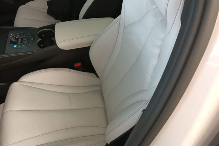 Used BYD Seal 06 New Energy 2024 DM-i 120KM Prestige Model Left Front Seat