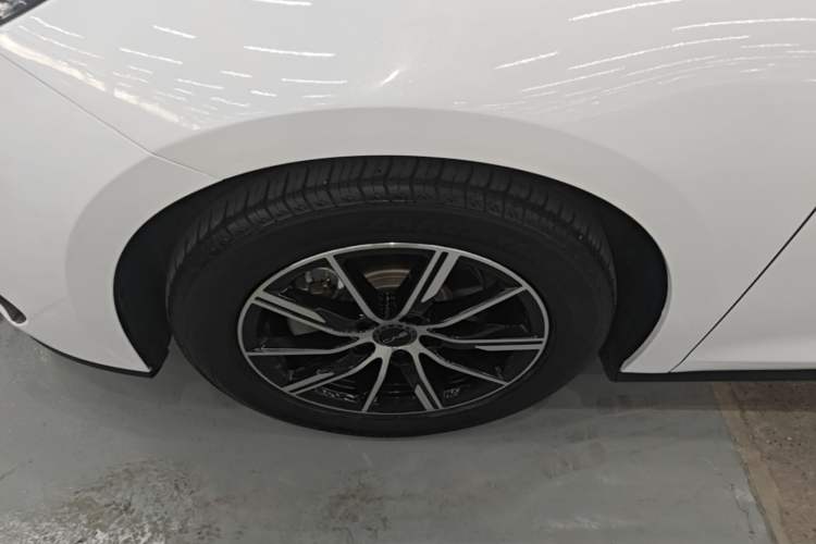 Used BYD Seal 06 New Energy 2024 DM-i 120KM Luxury Model Left Front Wheel Hub