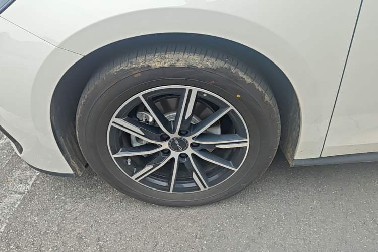Used BYD Seal 06 New Energy 2024 DM-i 120KM Luxury Model Left Front Wheel Hub