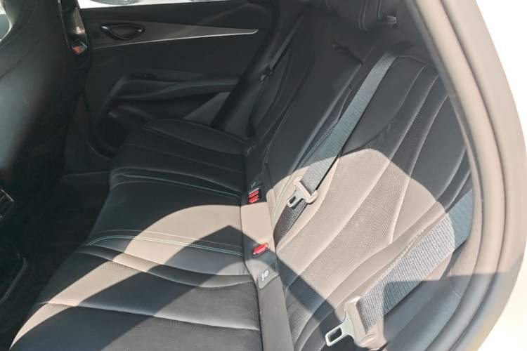 Used BYD Seal 06 New Energy 2024 DM-i 120KM Luxury Model Left Rear Seat