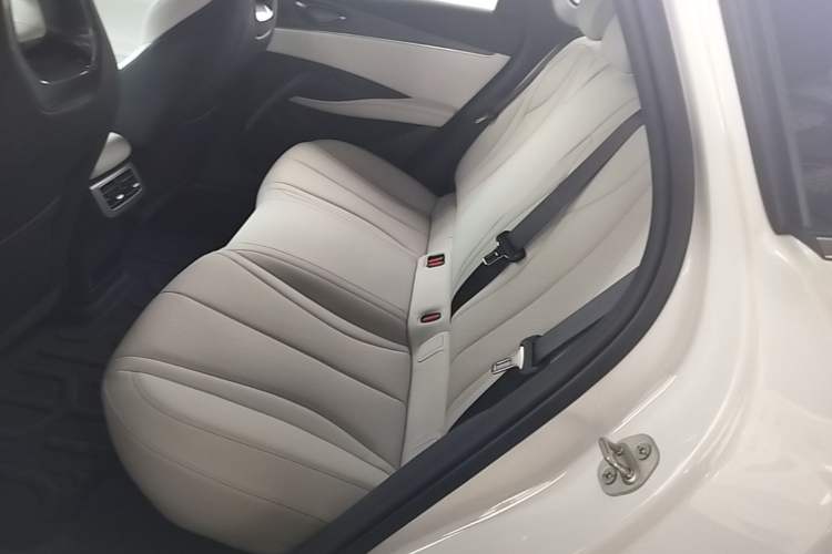Used BYD Seal 06 New Energy 2024 DM-i 80KM Prestige Model Left Rear Seat