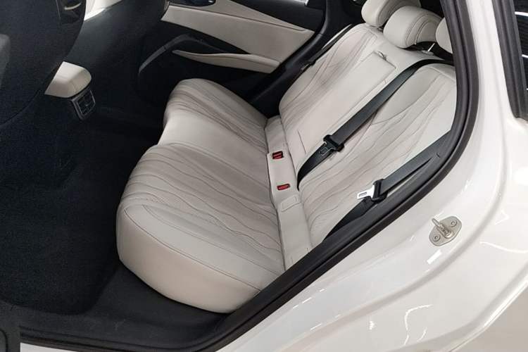 Used BYD Seal 06 New Energy 2024 DM-i 120KM Flagship Model Left Rear Seat