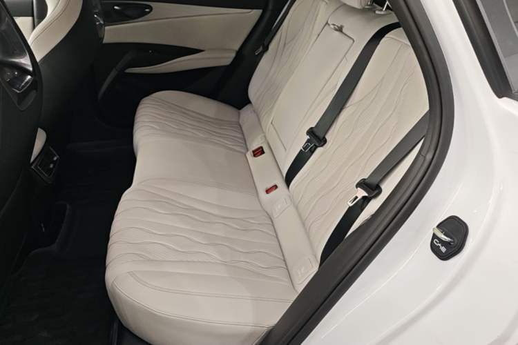 Used BYD Seal 06 New Energy 2024 DM-i 120KM Flagship Model Left Rear Seat