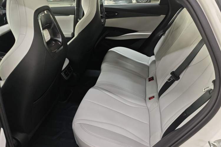 Used BYD Seal 06 New Energy 2024 DM-i 80KM Luxury Model Left Rear Seat