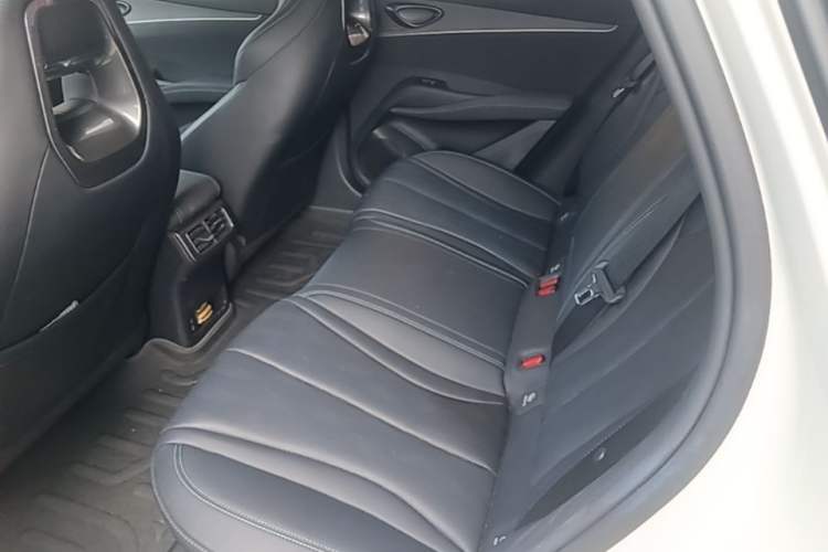 Used BYD Seal 06 New Energy 2024 DM-i 120KM Luxury Model Left Rear Seat