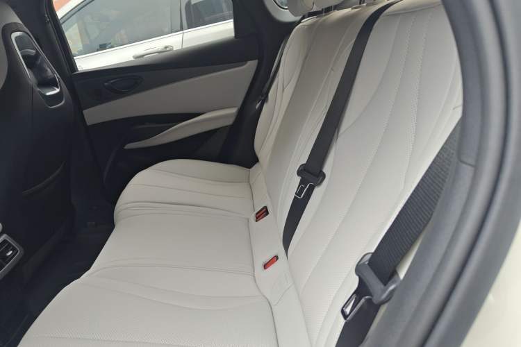 Used BYD Seal 06 New Energy 2024 DM-i 80KM Luxury Model Left Rear Seat