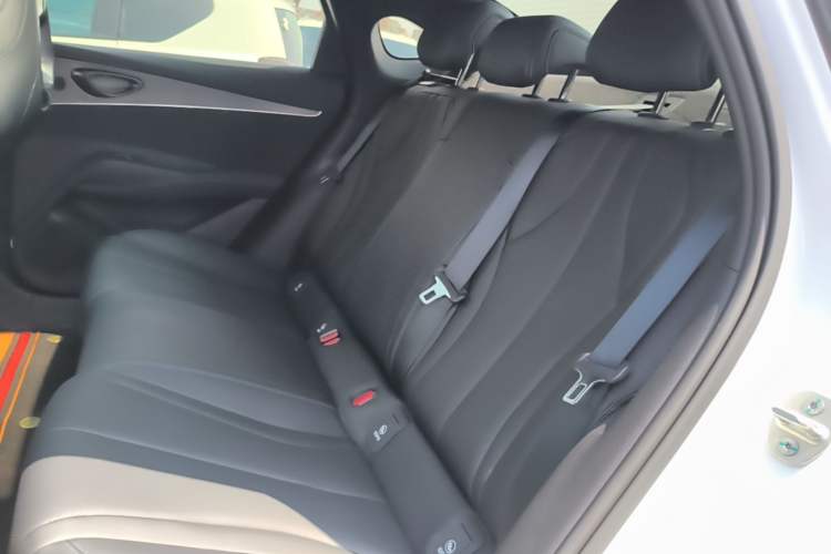 Used BYD Seal 06 New Energy 2024 DM-i 120KM Prestige Model Left Rear Seat