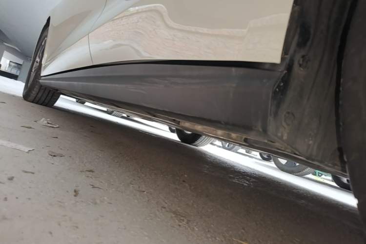 Used BYD Seal 06 New Energy 2024 DM-i 80KM Luxury Model Left Side Sill