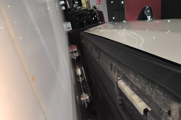 Used BYD Seal 06 New Energy 2024 DM-i 80KM Prestige Model Left Side Sill