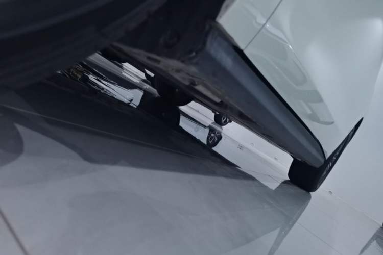 Used BYD Seal 06 New Energy 2024 DM-i 80KM Prestige Model Left Side Sill