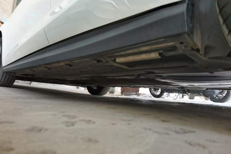 Used BYD Seal 06 New Energy 2024 DM-i 80KM Luxury Model Left Side Sill