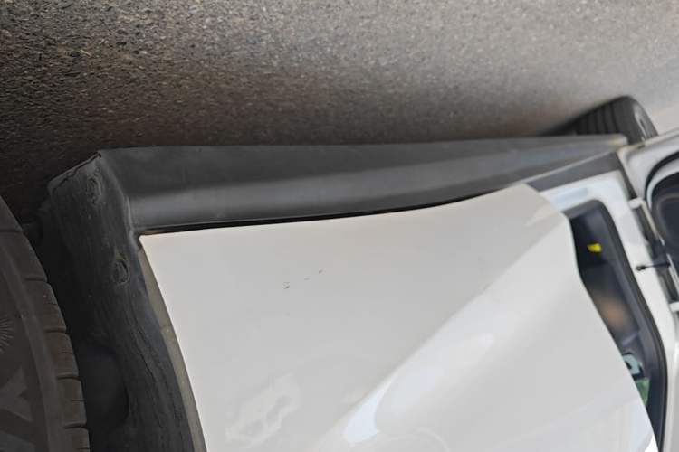 Used BYD Seal 06 New Energy 2024 DM-i 120KM Luxury Model Left Side Sill