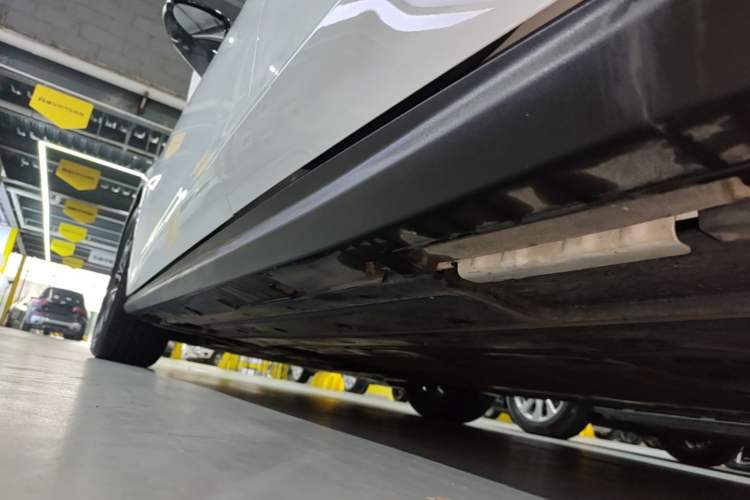 Used BYD Seal 06 New Energy 2024 DM-i 80KM Prestige Model Left Side Sill