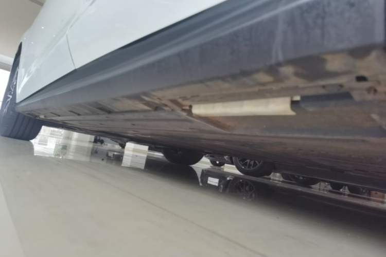 Used BYD Seal 06 New Energy 2024 DM-i 80KM Prestige Model Left Side Sill