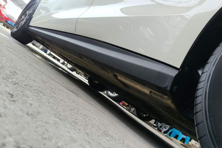 Used BYD Seal 06 New Energy 2024 DM-i 80KM Luxury Model Left Side Sill