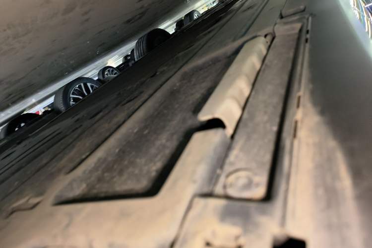 Used BYD Seal 06 New Energy 2024 DM-i 120KM Prestige Model Left Side Sill
