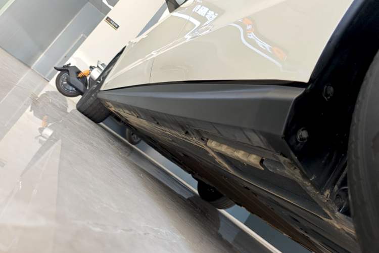 Used BYD Seal 06 New Energy 2024 DM-i 120KM Luxury Model Left Side Sill