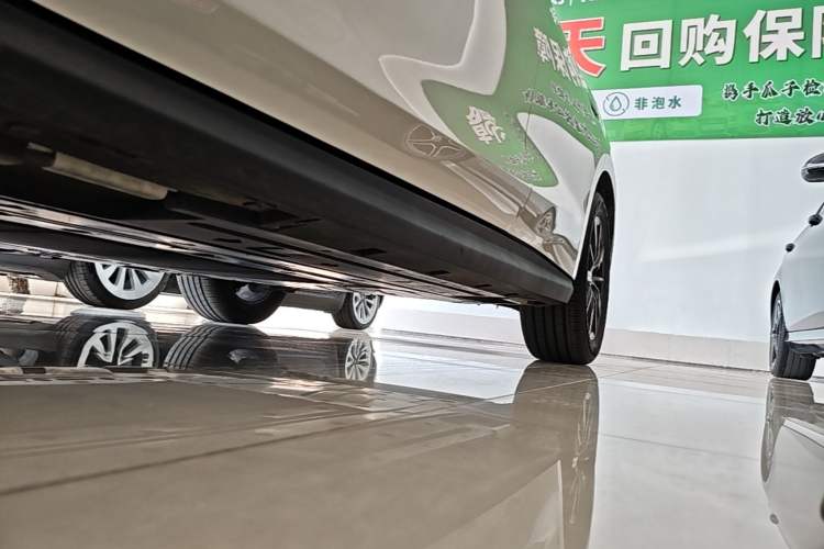 Used BYD Seal 06 New Energy 2024 DM-i 80KM Prestige Model Left Side Sill