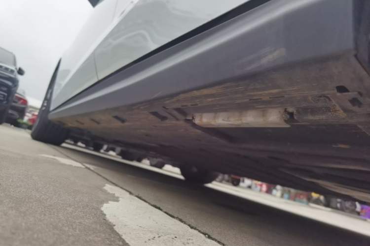 Used BYD Seal 06 New Energy 2024 DM-i 120KM Prestige Model Left Side Sill